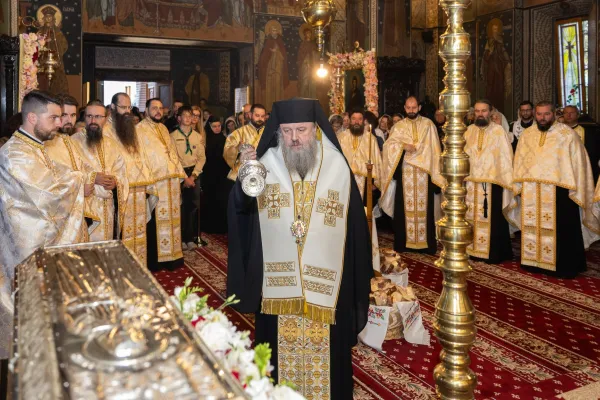 Priveghere în cinstea Sf. Evloghia la Mănăstirea Samurcășești: A iubit Biserica mai mult decât s-a iubit pe sine