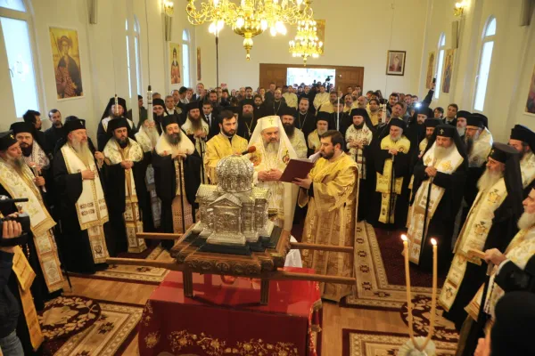 S-au împlinit 15 ani de la sfințirea Paraclisului Catedralei Naționale