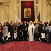 Cursanţi ai Colegiului Naţional de Apărare la Palatul Patriarhiei