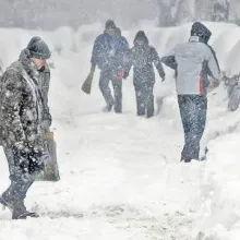 AJUTOR PENTRU CEI AFECTAŢI DE ZĂPADĂ ŞI GER
