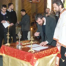 Noi licenţiaţi ai Facultăţii de Teologie Ortodoxă din Bucureşti