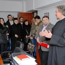 Curs de presă ortodoxă în redacţia Lumina
