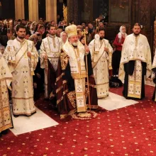 Slujba Vecerniei sărbătorii Sfinţilor Constantin şi Elena, la Catedrala Patriarhală