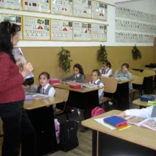 Două programe şcolare la Religie, în dezbatere