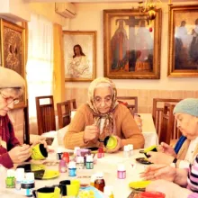 O familie nouă pentru 23 de bătrâni
