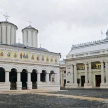 Biserica rămâne instituţia în care românii au cea mai mare încredere