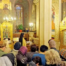 Credincioșii se pot închina la sfintele moaște în Catedrala Patriarhală