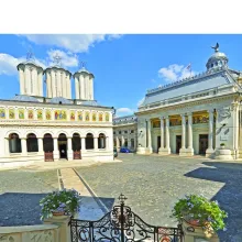 DREPTATE ŞI GENEROZITATE - bunurile retrocedate Bisericii Ortodoxe Române nu se înstrăinează, ci ajută pe români