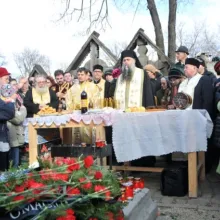 Slujbă de pomenire la mormântul poetului naţional
