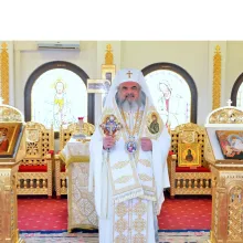 Această mare binecuvântare de a purta pe braţe pe Pruncul Iisus în Templu este o prefigurare a Tainei Bisericii