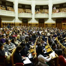 Învăţământul şi activităţile cu tinerii în 2013