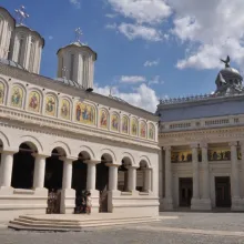 Conturi false atribuite Patriarhului României pe rețele de socializare