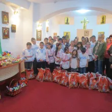 Daruri pentru copiii Centrului de zi „Sfânta Mc. Sofia ” din cadrul Arhiepiscopiei Bucureștilor