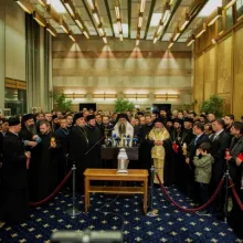 Lumina Sfântă de la Ierusalim a ajuns în România