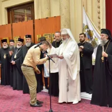 Câştigătorii Concursului naţional „Icoana ortodoxă - lumina credinţei“ au fost premiaţi