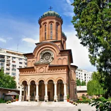 Privegheri de toată noaptea în Capitală