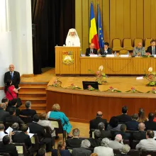 Universitatea – laborator al științelor dinamice şi comunicare a valorilor perene