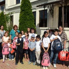 Rechizite gratuite din partea Protoieriei Sector 5 Capitală pentru elevi din familii nevoiaşe