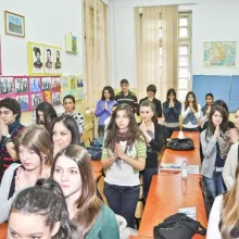 Statutul actual al Religiei în învăţământul public este conform cu legislaţia românească şi se află în multe ţări ale Uniunii Europene