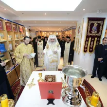 Trei noi spaţii misionare sfinţite de Patriarhul României