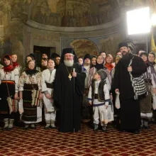 Grupul de colindători "Datina românească" la Reşedinţa Patriarhală