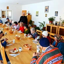 Biserica, inima în jurul căreia se adună satul