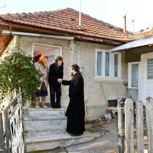 Omul care vrea să salveze lumea cu rugăciunea