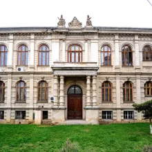 Învăţământul teologic îşi sărbătoreşte sfinţii ocrotitori