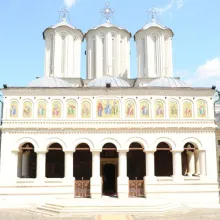 Biserica Ortodoxă Română este autocefală şi neutră politic