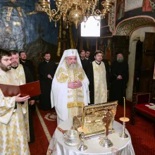 Raclă pentru moaştele Sfântului Ioan Gură de Aur sfinţită la Paraclisul istoric din Reşedinţa Patriarhală