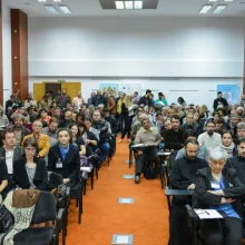 Specialiști în pictură bisericească, la București