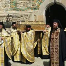 Aducerea raclei Sfântului Cuvios Paisie de la Patriarhia Română la Mănăstirea Neamţ