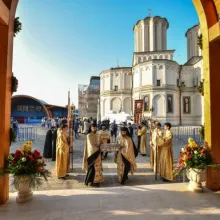 Bucurie duhovnicească pentru pelerinii aflaţi pe Colina Bucuriei