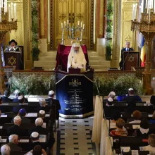 Decalogul – relaţie a omului cu Dumnezeu şi responsabilitate faţă de semeni