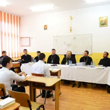 Examene de atestat la seminariile teologice