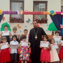 Moment festiv la Centrul social de zi din cadrul Parohiei Brâncuşi