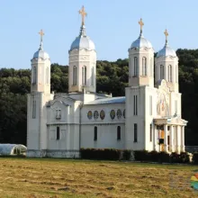 Pelerini la mănăstirile dobrogene