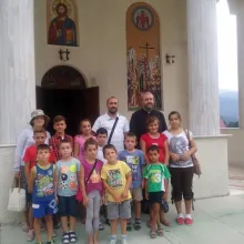 Copiii de la Centrul „Sfântul Stelian” - Podgoria la Mănăstirea Caraiman