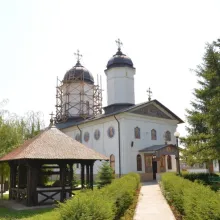 Jertfă și ascultare la Mănăstirea Țigănești