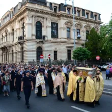 Procesiunea „Calea Sfintei Cruci, scară către cer!”