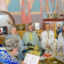 Binecuvântare arhierească în Parohia Cioceni, Prahova