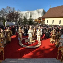 Patriarhul României s-a rugat pentru victimele incendiului din Bucureşti