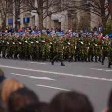 Mii de români, la manifestările din Piața Constituției