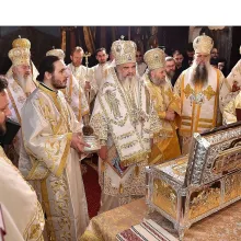 O nouă raclă pentru Sfântul Nicodim de la Tismana