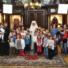 Grupuri de colindători la Reşedinţa Patriarhală