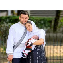 Patriarhul României îndeamnă la susţinerea familiei tradiţionale, formată din bărbat şi femeie