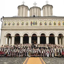 Pelerini din Arhiepiscopia Romanului și Bacăului la Patriarhie