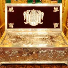 Moaştele Sfinţilor Împăraţi Constantin şi Elena de la Patriarhie purtate în procesiune la Urzicen