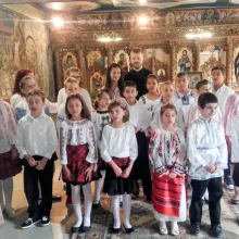 Program artistic şi acţiune socială cu şi pentru copii