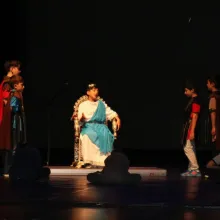 Spectacolul „Marea sărbătoare – Învierea lui Iisus” la Opera Comică din Bucureşti
